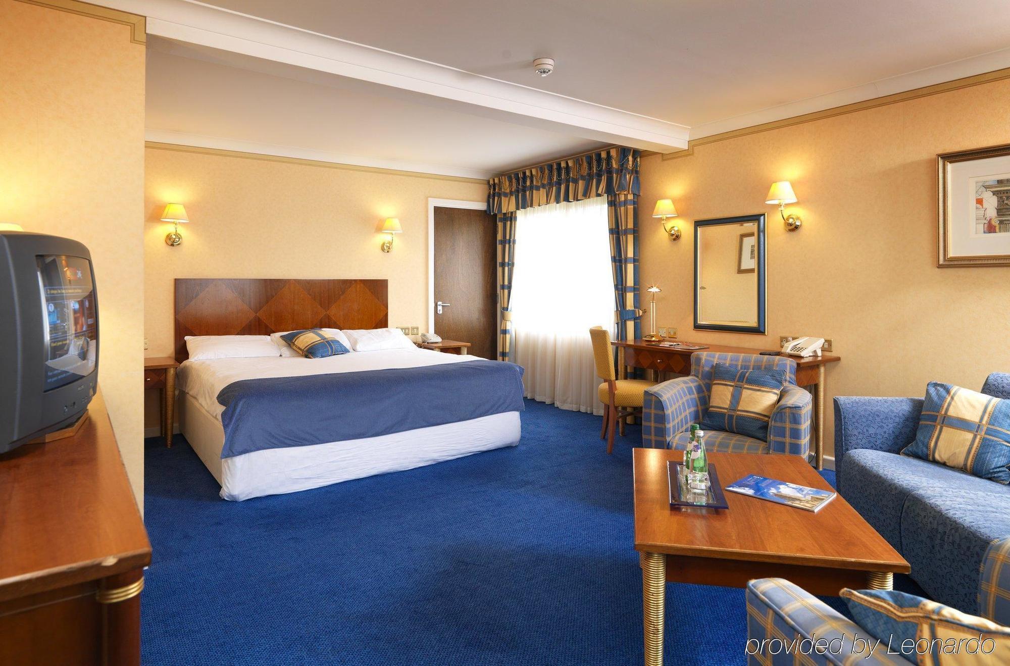 Mercure Dartford Brands Hatch Hotel & Spa Ash  Room photo